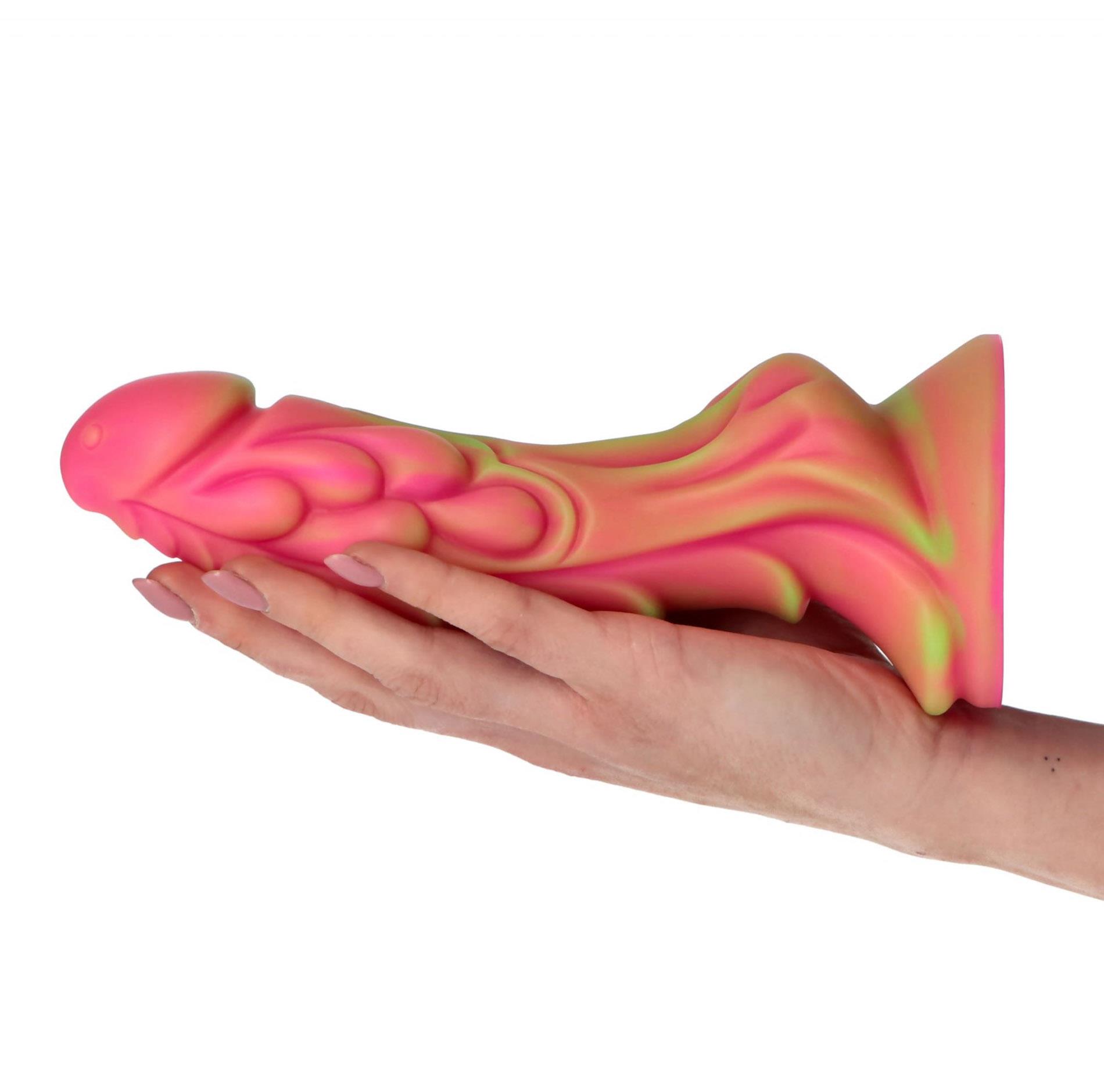 Dildo Maga Mc Cock – 21 cm, 5 cm średnicy, przyssawka — zdjęcie 3