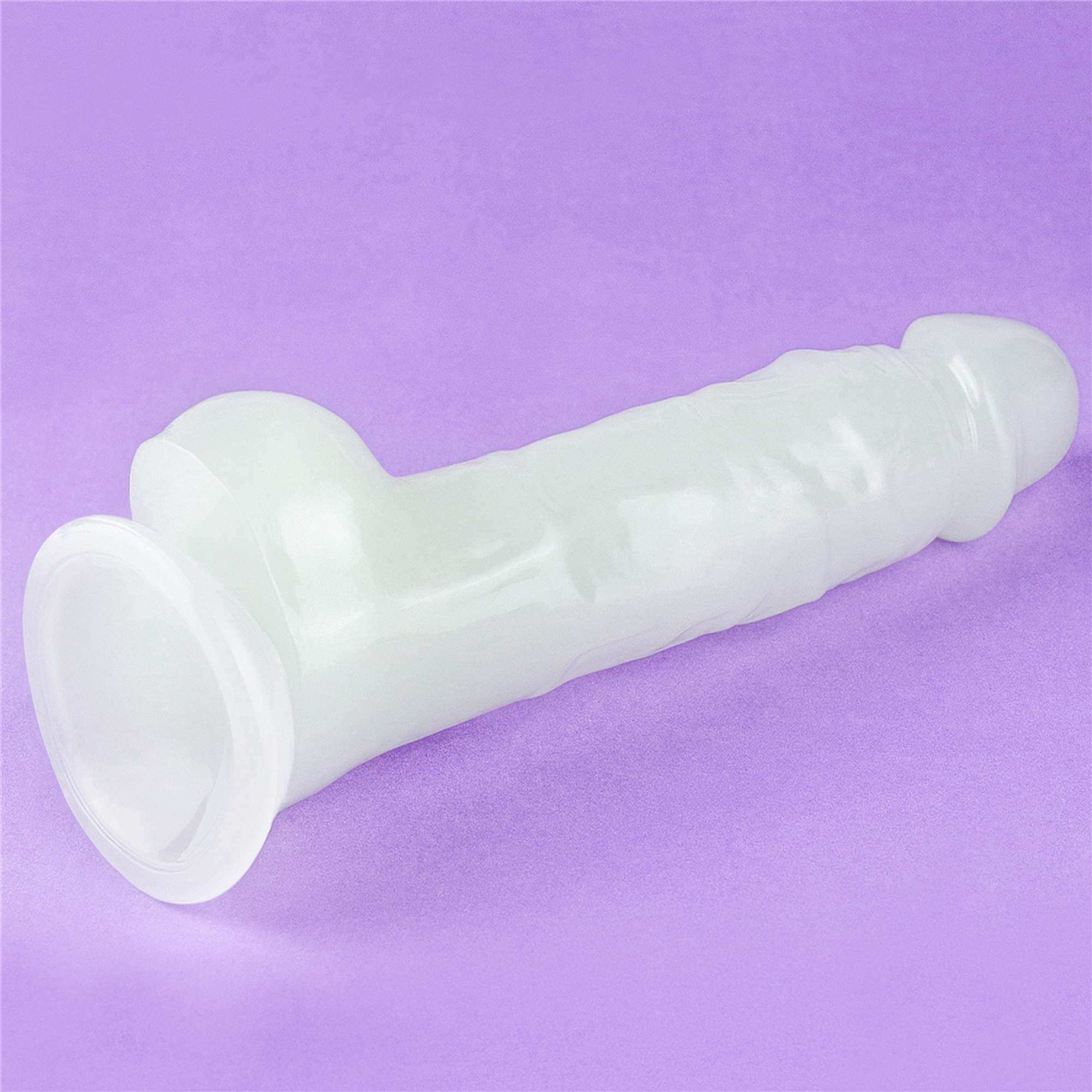 Dildo Lumino Play 8.5'' – świecące, realistyczne, TPE — zdjęcie 17