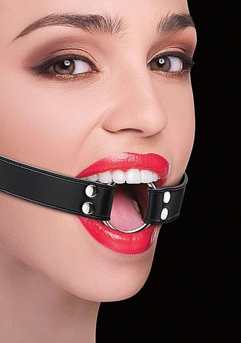 Knebel Ouch! ring gag – skórzane paski, czarny