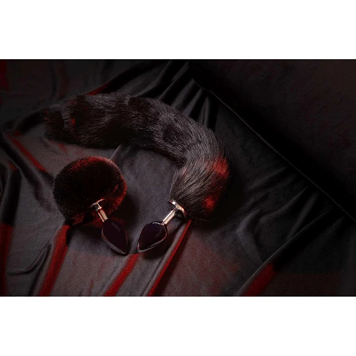 Korek analny Bunny Tail - aluminium z ogonkiem — zdjęcie 9