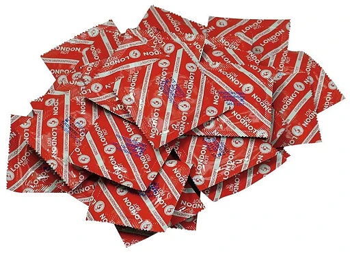 Prezerwatywy truskawkowe – czerwone, ze zbiornikiem, 100 sztuk — zdjęcie 2