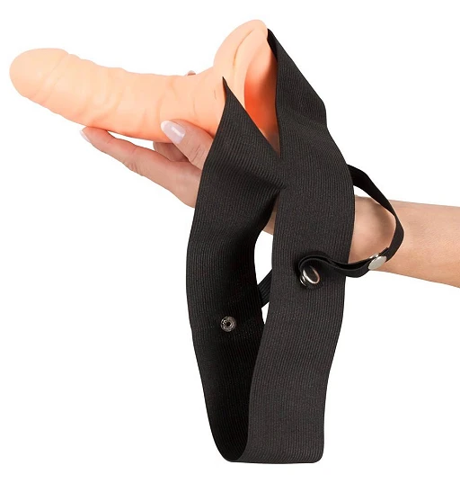 Strap-on wydrążony - dildo 18 cm z żyłkami, regulowany pasek — zdjęcie 9