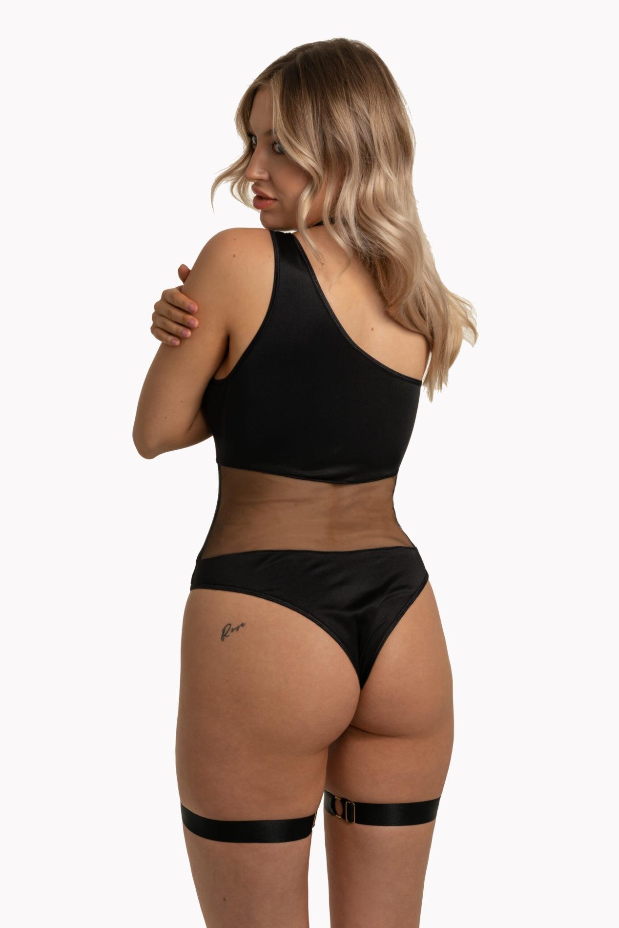 Body – czarne, asymetryczne ramię, siateczkowe wstawki, L/XL — zdjęcie 2