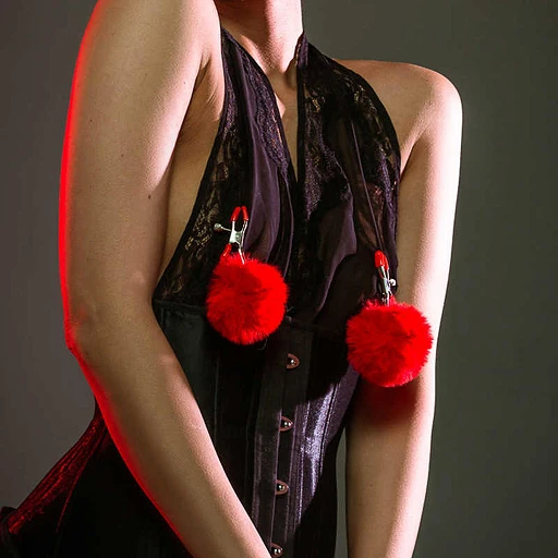 Zaciski na sutki Party Hard Angelic – czerwone pompony — zdjęcie 2