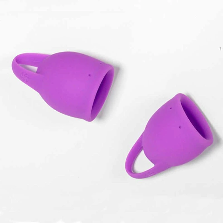 Kubeczki menstruacyjne Tulip - zestaw 15 i 20 ml z etui