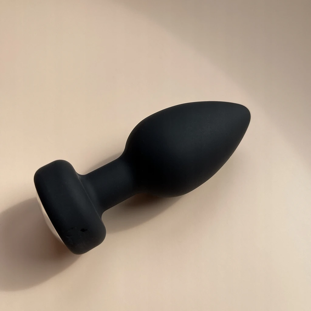 Korek Analny Wibrujący Maly z Pilotem Anal Plug 10 Trybów 9 cm x 3,5 cm