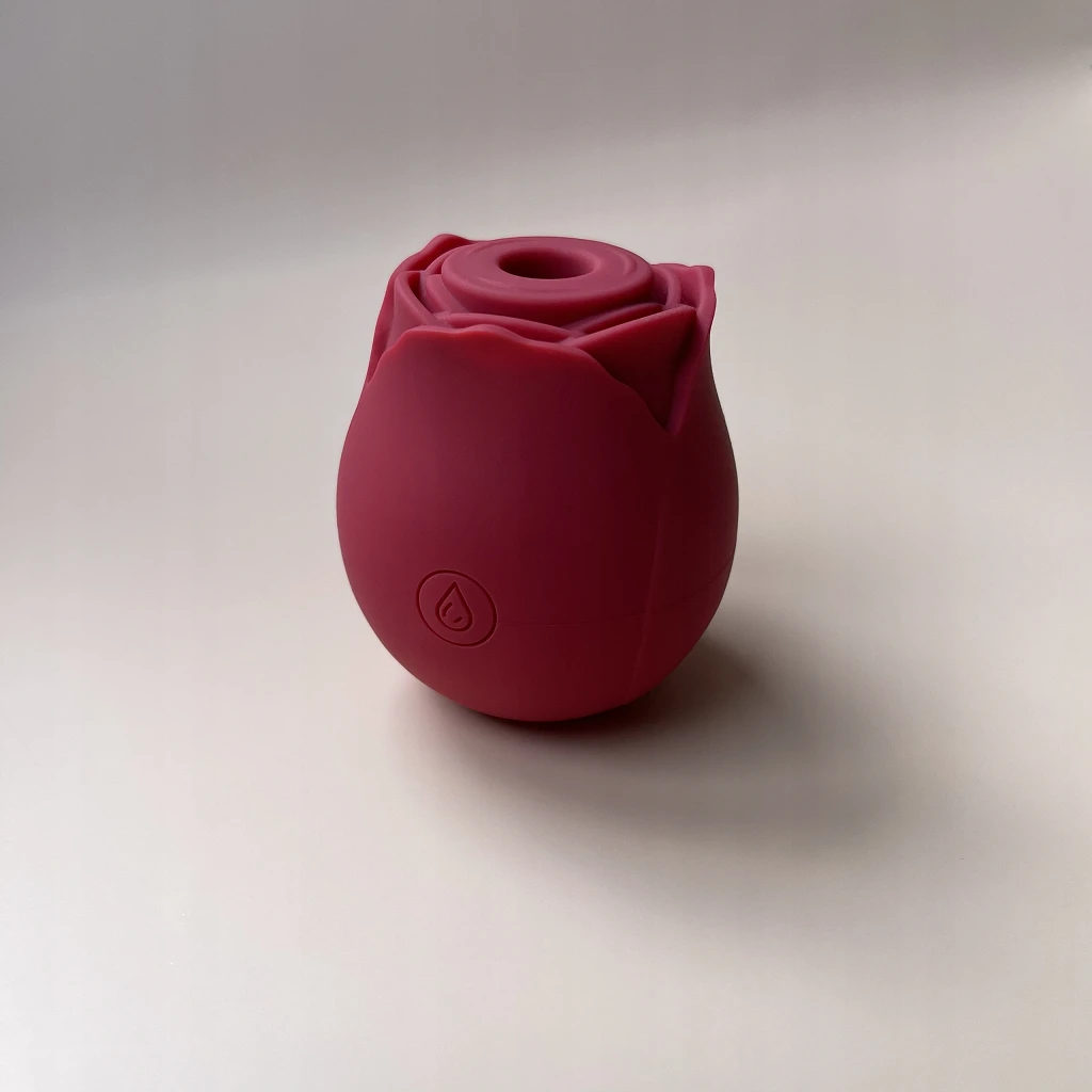 Wibrator Damski Stymulator Łechtaczki Powietrzny Ssący Róża 10 Trybów USB – Czerwony